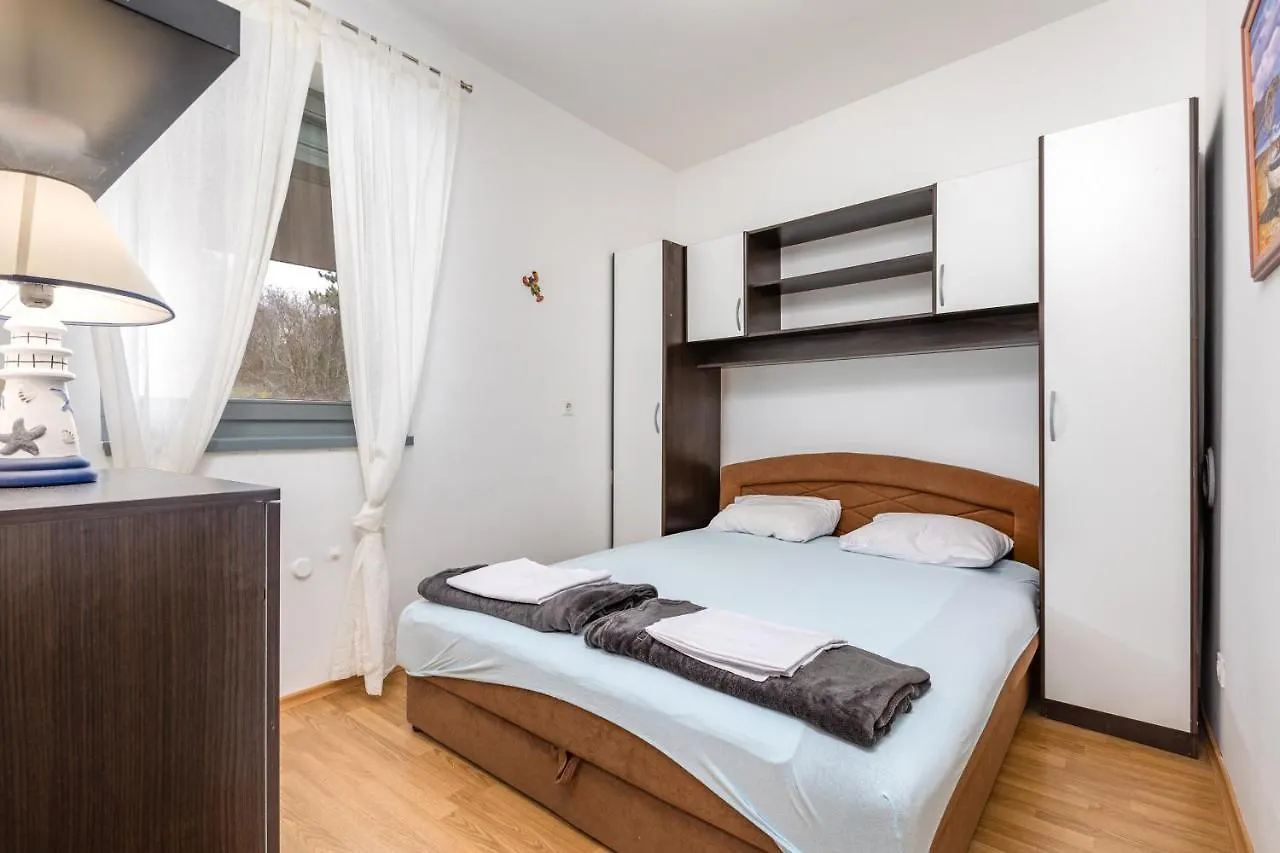 Apartman Leona Apartment Vrbnik 0*,  Croatia